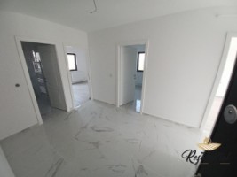 apartament-3-camere-decomandat-de-vanzare-in-iasi-lunca-cetatuii-cu-boxa-si-loc-de-parcare-in-pret-2