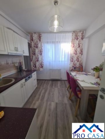 vand-apartament-3-camere-mobilat-bloc-nou