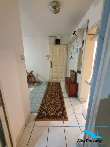 apartament-3-camere-decomandat-zona-cetate-4