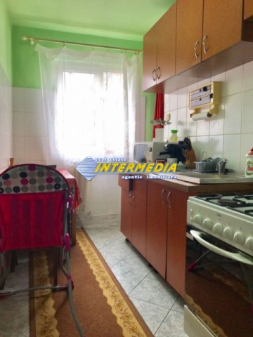 apartament-2-camere-decomandat-vanzare-etaj-2-cetate-flanco-1