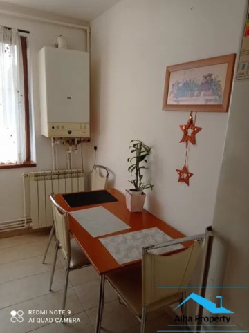 apartament-2-camere-decomandat-zona-cetate-1