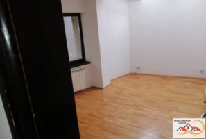 vila-pe1e2-10-camere-campulung-muscel-centru-pret-500-euro-luna-13