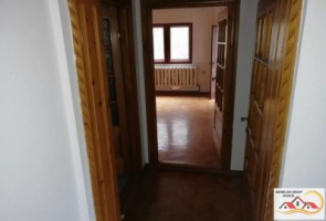 vila-pe1e2-10-camere-campulung-muscel-centru-pret-500-euro-luna-26