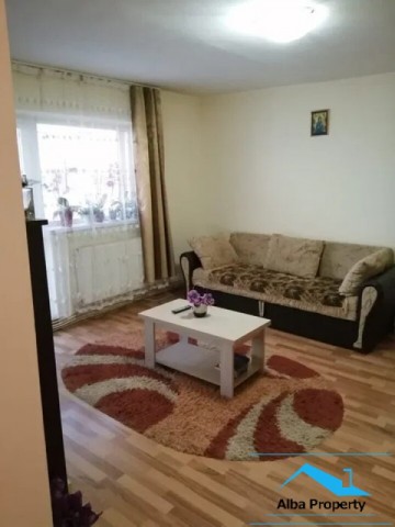 apartament-3-camere-zona-cetate-etaj-01-2