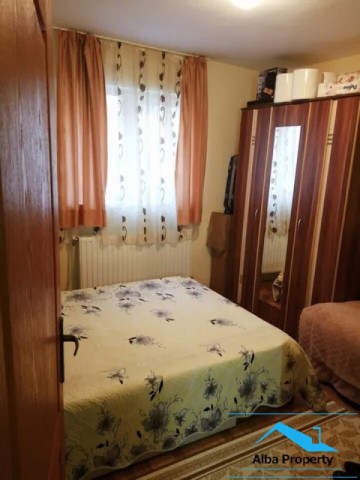 apartament-3-camere-zona-cetate-etaj-01-3