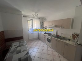 apartament-2-camere-etaj-1-cu-pivinita-zona-cetate-1