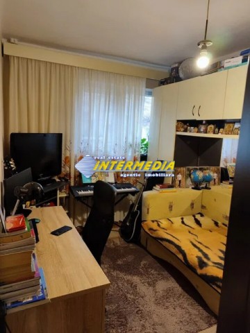 apartament-2-camere-finisat-de-vanzare-etaj-1-zona-cetate-2