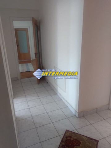 apartament-4-camere-decomandat-etaj-1-ultracentral-5