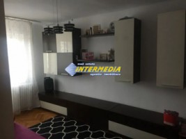 apartament-2-camere-decomandat-de-vanzare-cetate-etaj-2