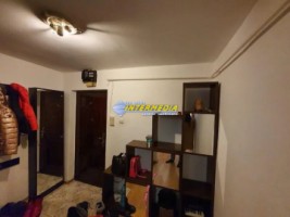 apartament-2-camere-decomandat-de-vanzare-cetate-etaj-2-6