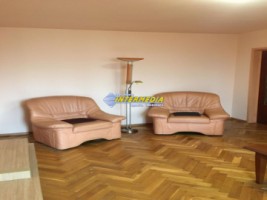 apartament-3-camere-de-vanzare-foste-proprietati-cetate