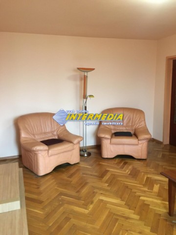 apartament-3-camere-de-vanzare-foste-proprietati-cetate-1