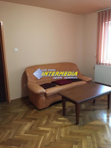 apartament-3-camere-de-vanzare-foste-proprietati-cetate-3