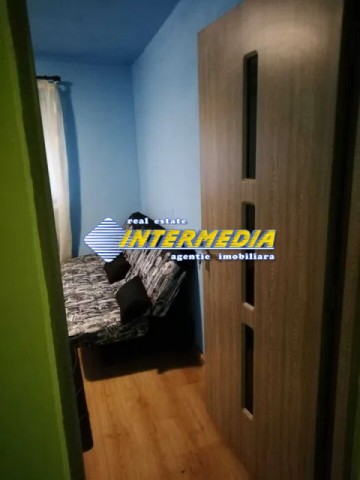 apartament-3-camere-de-vanzare-cetate-zona-piata-etaj-intermediar-4