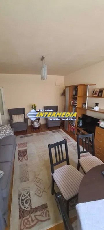 apartament-4-camere-decomandat-de-vanzare-etaj-2-zona-cetate-bulevard-6