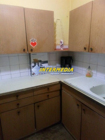 apartament-2-camere-de-vanzare-etaj-1-zona-ampoi-3-5