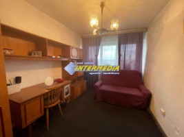 apartament-4-camere-decomandat-2-bai-de-vanzare-zona-cetate-bulevard-9