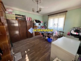 casa-de-vanzare-toate-utilitatile-strada-asfaltata-1370-mp-teren-comuna-ciugud-8