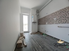 apartament-2-camere-de-vanzare-in-iasi-decomandat-pacurari-la-200-m-in-spate-la-kaufland-baie-cu-geam-5