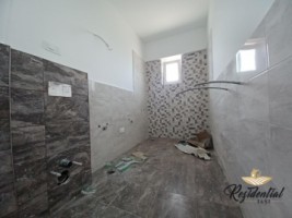 apartament-2-camere-de-vanzare-in-iasi-decomandat-pacurari-la-200-m-in-spate-la-kaufland-baie-cu-geam-14