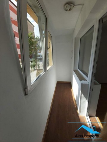 apartament-2-camere-decomandat-zona-cetate-1