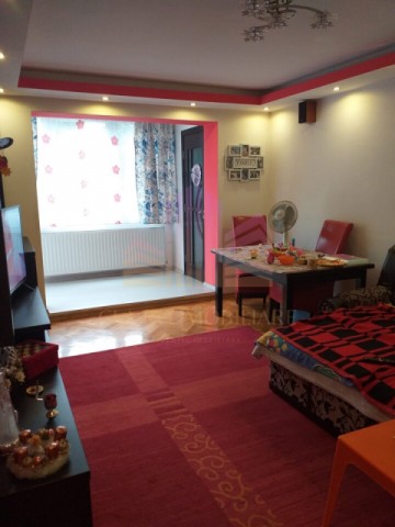 apartament-3-camere-zona-7-noiembrie-1