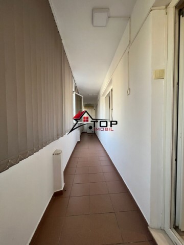 apartament-3-camere-decomandat-zona-centrala-7