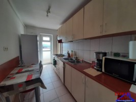 inchiriez-apartament-2-camere-decomandat-zona-mihai-viteazul