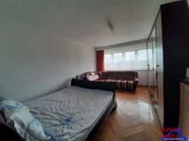 inchiriez-apartament-2-camere-decomandat-zona-mihai-viteazul-4