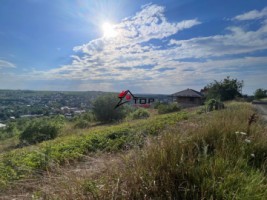 teren-de-vanzare-cu-priveliste-panoramica-1