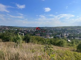 teren-de-vanzare-cu-priveliste-panoramica-11