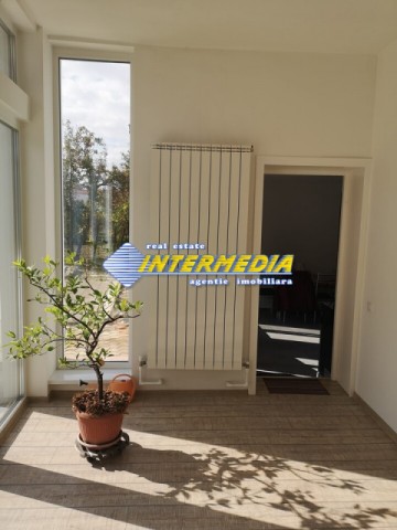 casa-pe-un-nivel-complet-renovata-cu-635-mp-teren-de-vanzare-centru-1