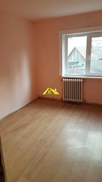 apartament-cu-4-camere-de-vanzare-1