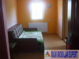 de-vanzare-pensiune-cu-7-camere-spatiu-comercial-si-teren-de-640-mp-stalpeni-arges-16