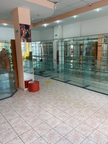 spatiu-comercial-suprafata-de-80mp-zona-centrala-pret-750-euro