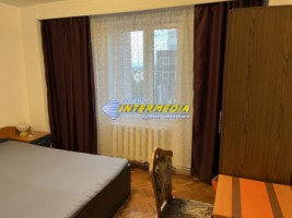 apartament-4-camere-2-bai-de-inchiriat-alba-iulia-zona-centru-1