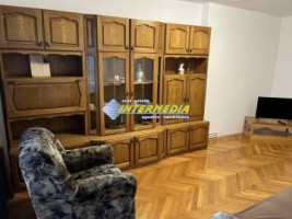 apartament-4-camere-2-bai-de-inchiriat-alba-iulia-zona-centru-12