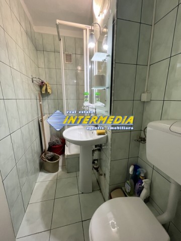 apartament-4-camere-2-bai-de-inchiriat-alba-iulia-zona-centru-11