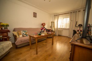 apartament-2-camere-decomandat-alexandru-cel-bun-piata