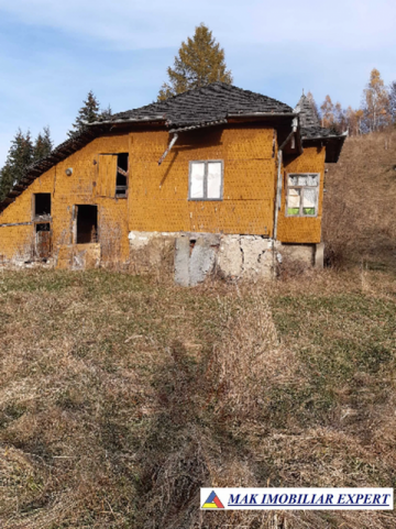 casa-de-vanzare-cu-3-camere-si-teren-de-12-ha-in-dambovicioara-arges