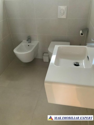 vila-cu-4-camere-si-teren-de-309-mp-de-vanzare-in-rosiori-de-vede-teleorman-26
