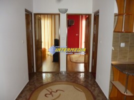 apartament-3-camere-de-inchiriat-in-centru-etaj-1-mobilat-si-utilat-complet-parcare-17