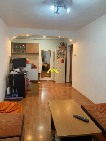 apartament-cu-2-camere-decomandate-cetate-1