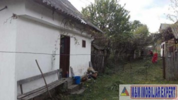 casa-de-vanzare-arges-casa-3-camere-cu-teren-de-1300-mp-in-aninoasa-3