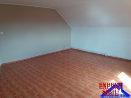 inchiriez-apartament-3-camere-la-casa-nemobilat-zona-calea-coplacii-3