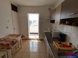 inchiriez-apartament-2-camere-deczona-vasile-aaron