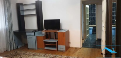 apartament-2-camere-mobilat-zona-cetate-6