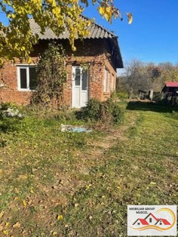 casa-3-camere-teren-1400-mp-in-vladesti-arges-pret-25000-euro