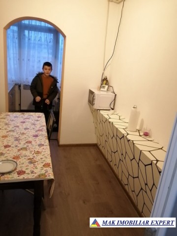 vandut-apartament-cu-2-camere-cf-1-et-4-3