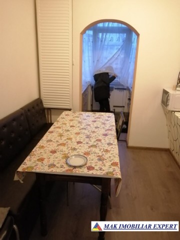 vandut-apartament-cu-2-camere-cf-1-et-4-4